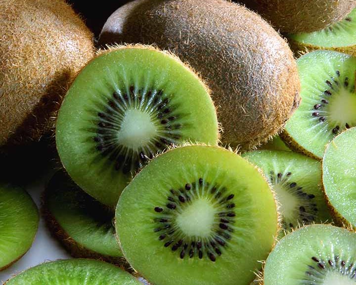 photo of kiwifruits
